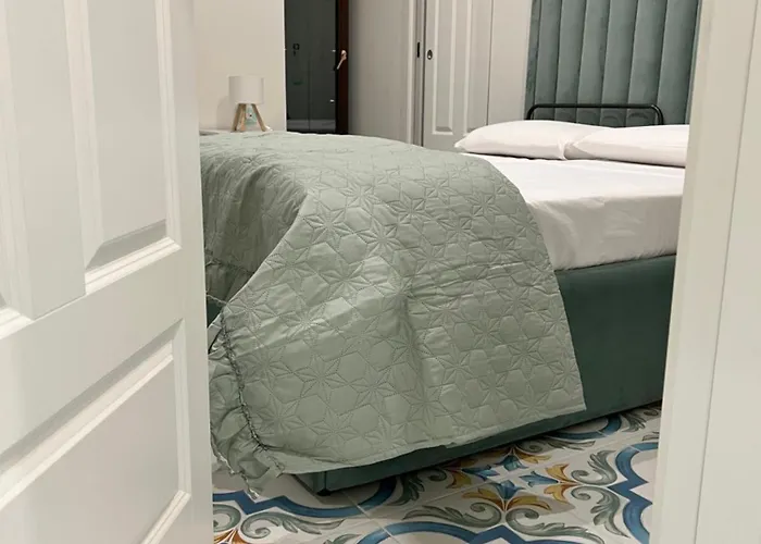 Konukevi Dimora Cor E Mamma Napoli